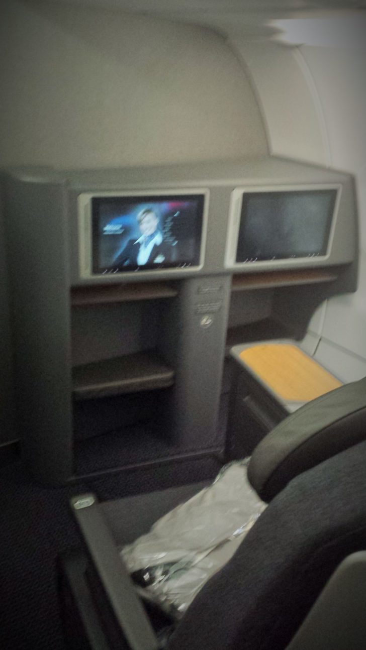 American Airlines 321t business class