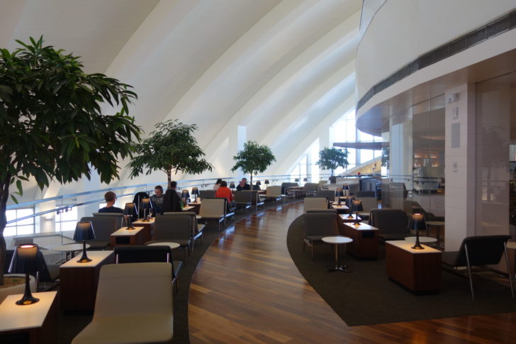 Star Alliance Business/Gold Lounge - indoor terrace