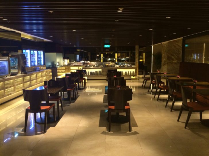 SilverKris First Class Lounge, Terminal 2