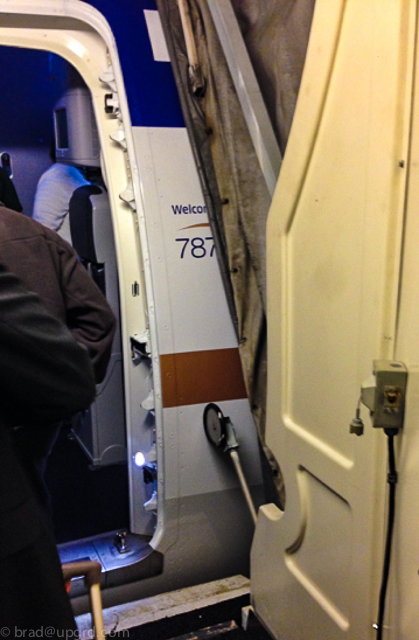 united-787-to-lagos-boarding