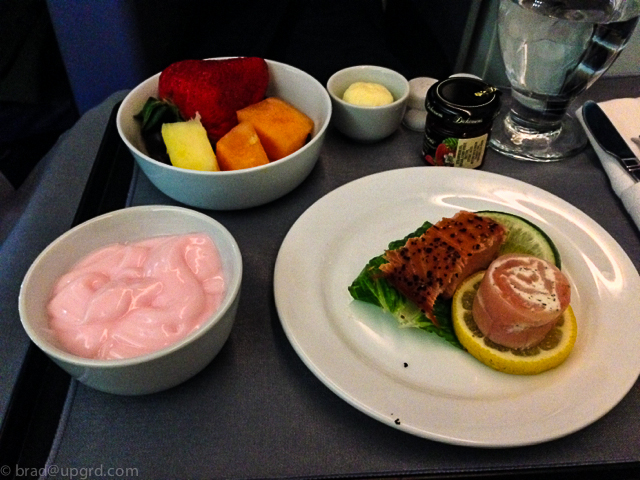 united-bf-breakfast-tray