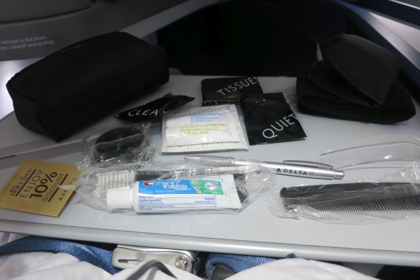 Contents of the amenity kit.