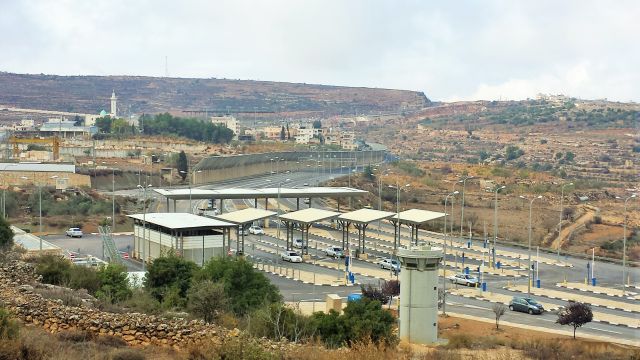 Palestine - Israel border crossing 