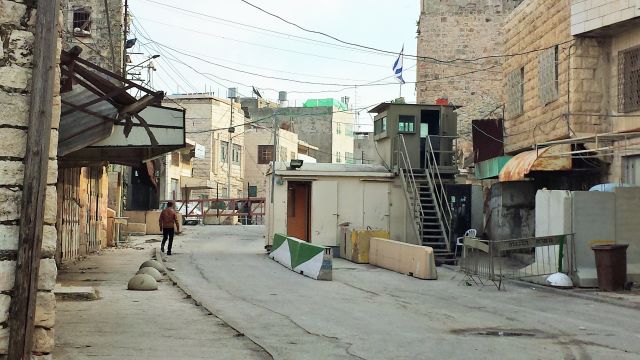 Israeli security forces Hebron 