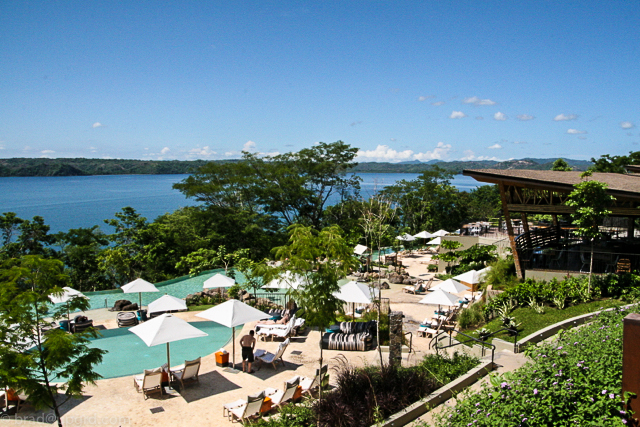 andaz-papagayo-pool-view-restaurant