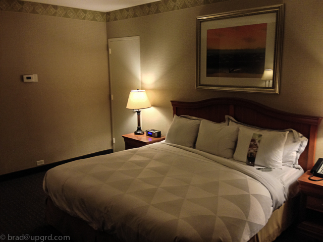 concourse-hotel-lax-room