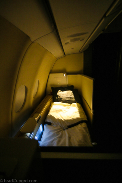 lufthansa-first-toronto-munich-bed