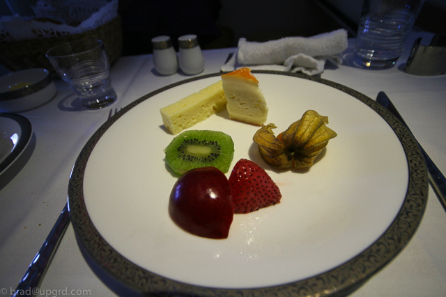 thai-a380-first-fruit-dessert