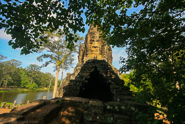 angkor-face