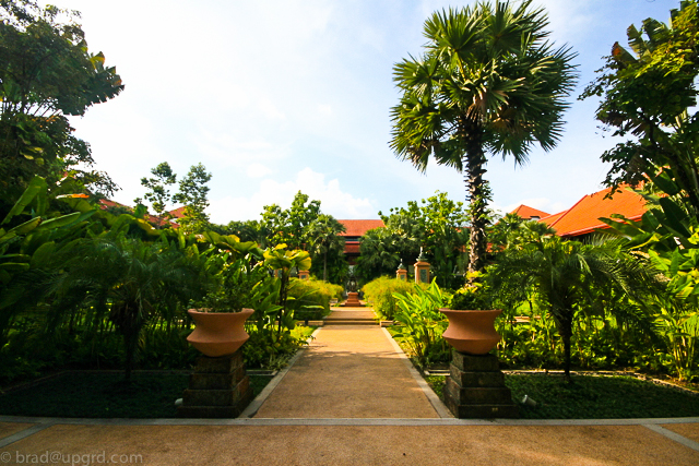 lemeridien-siem-reap-courtyard