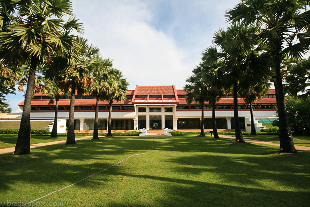 lemeridien-siem-reap-exterior