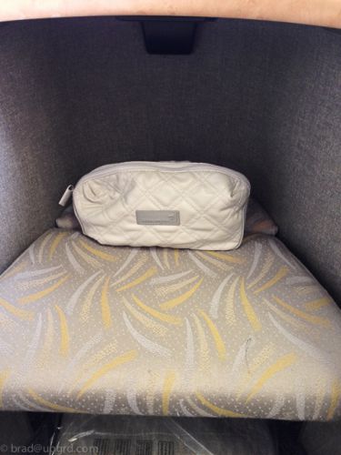 asiana-first-class-icn-fra-ottoman-amenity-kit