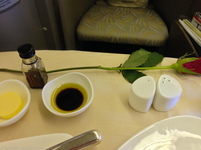 asiana-first-class-icn-fra-rose