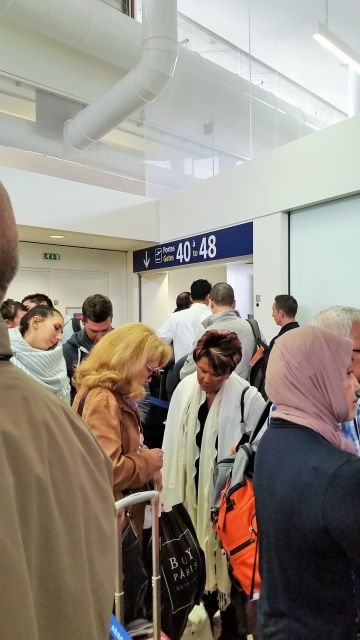 Security line Paris