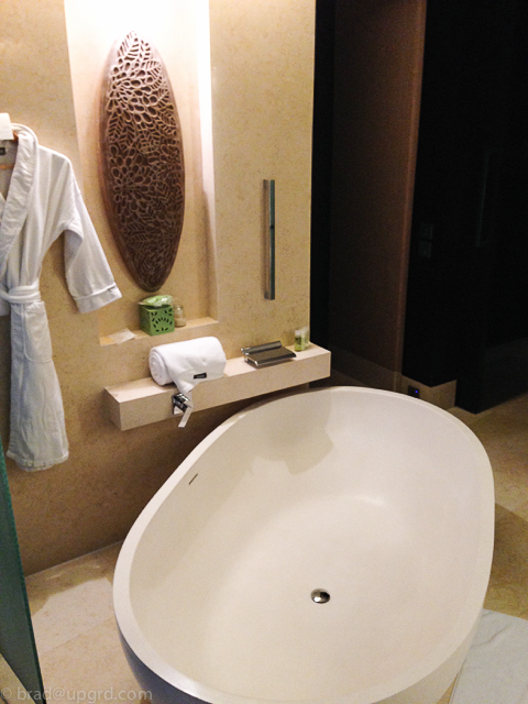 westin-gurgaon-tub