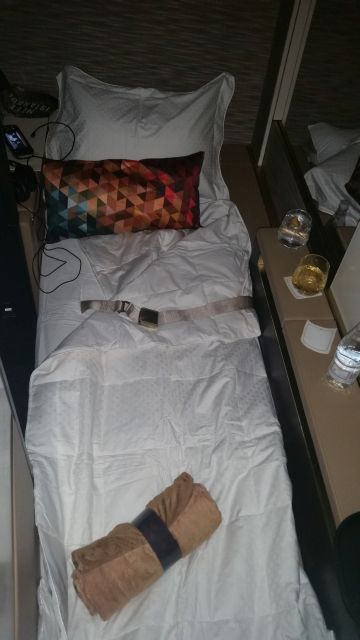 Etihad 787 First Class bed