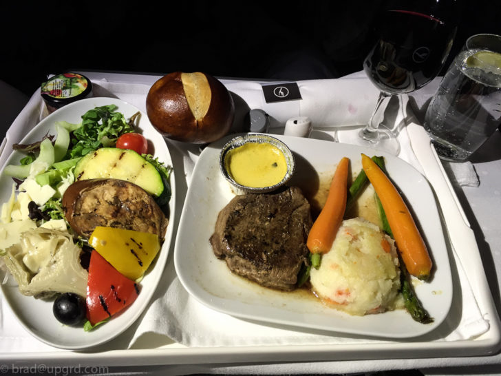 lufthansa-business-748i-meal