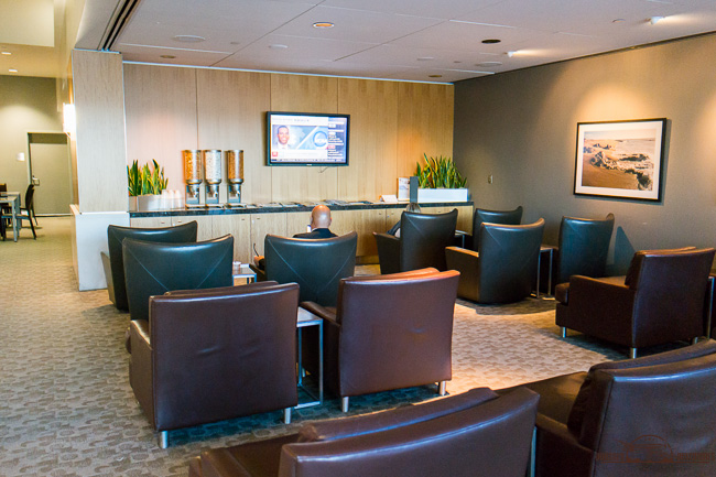 american-airlines-lax-admiral-club-2811