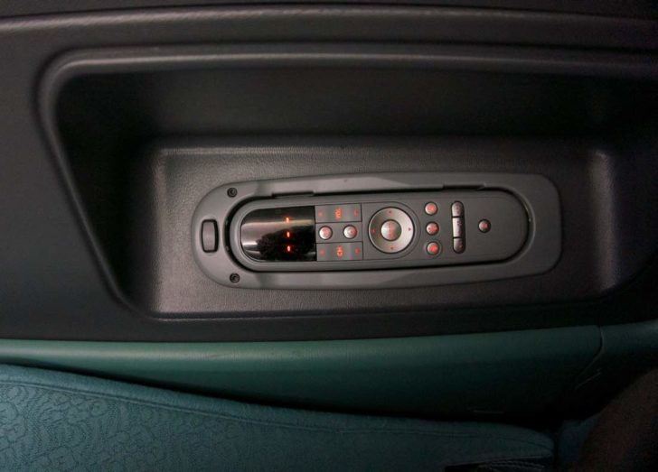 seat-controls-2