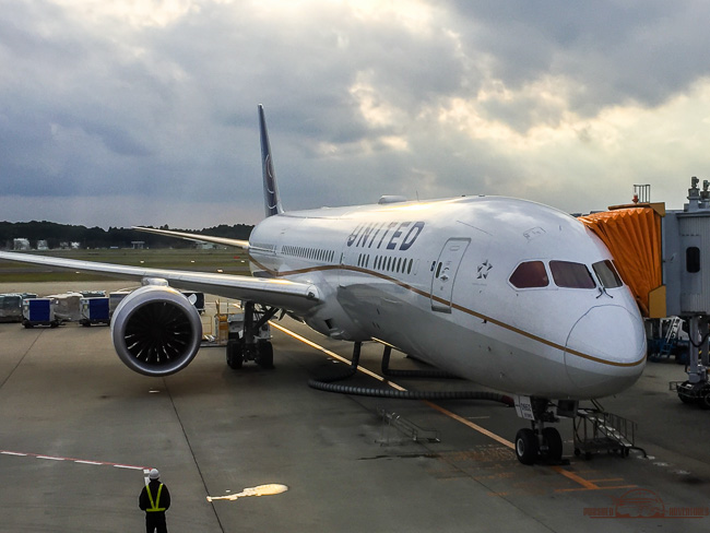 united-airlines-boeing-787-9-1438