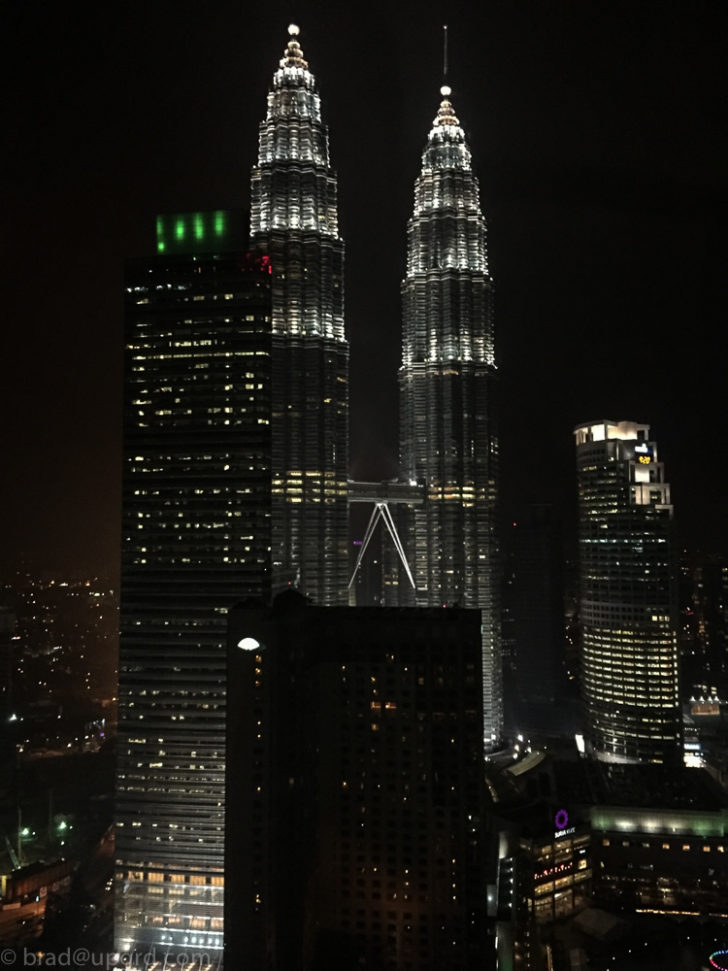 grand-hyatt-kuala-lumpur-petronas-night