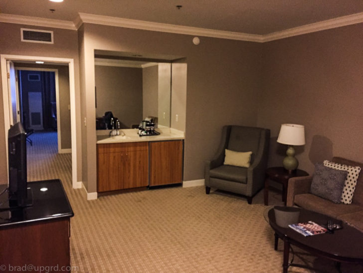 hilton-indianapolis-deluxe-suite