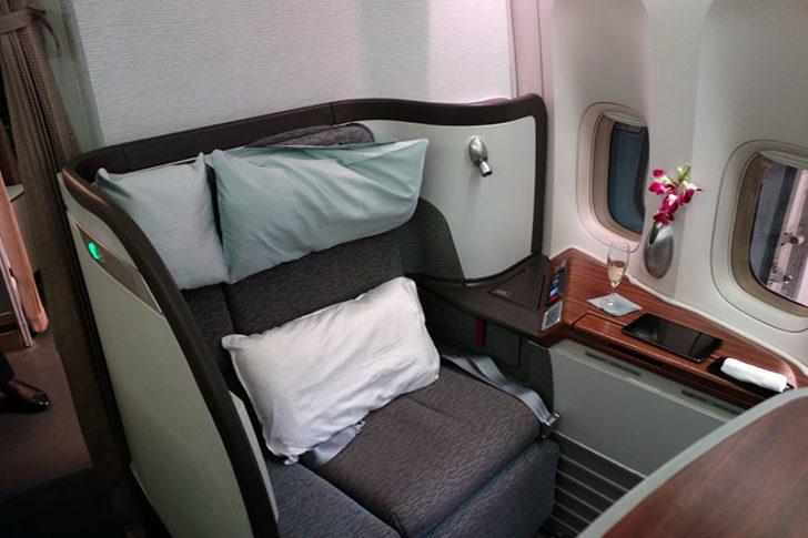 Cathay Pacific 747 first class HND-HKG 14