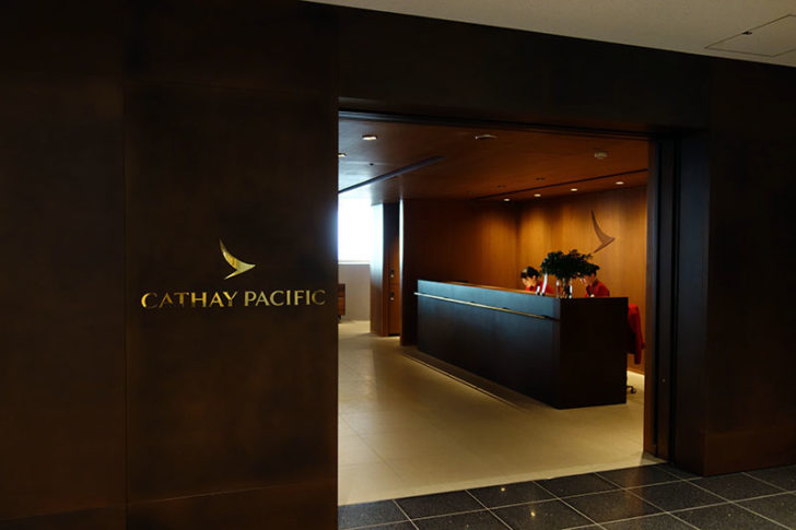 Cathay Pacific lounge HND 11