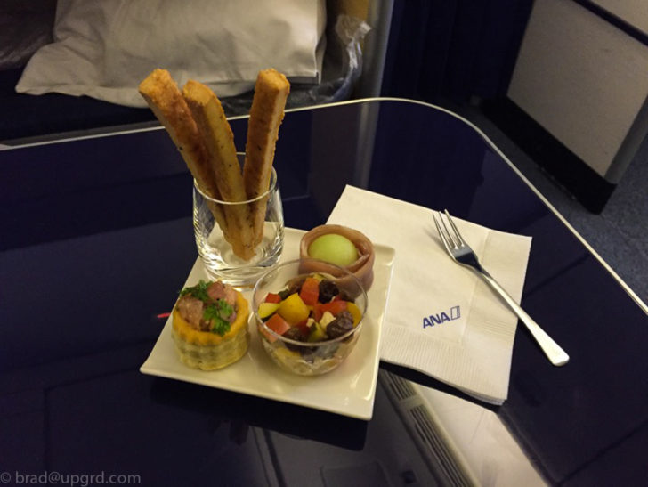 ana-first-ord-nrt-canapes