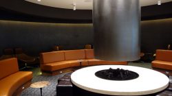 travelling qantas business class lounge