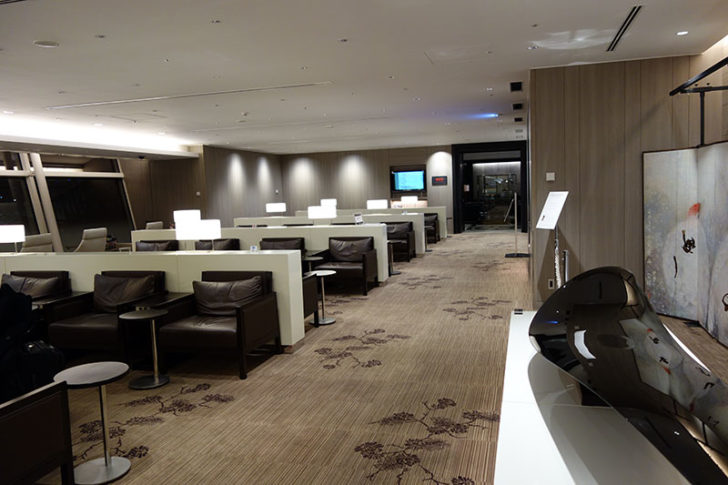 JAL First Class Lounge Tokyo HND 15