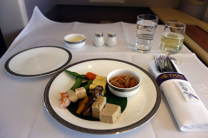 Thai Airways first class 747 BKK-HND 03