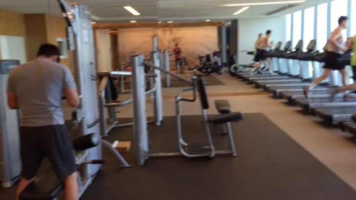 blurry-gym