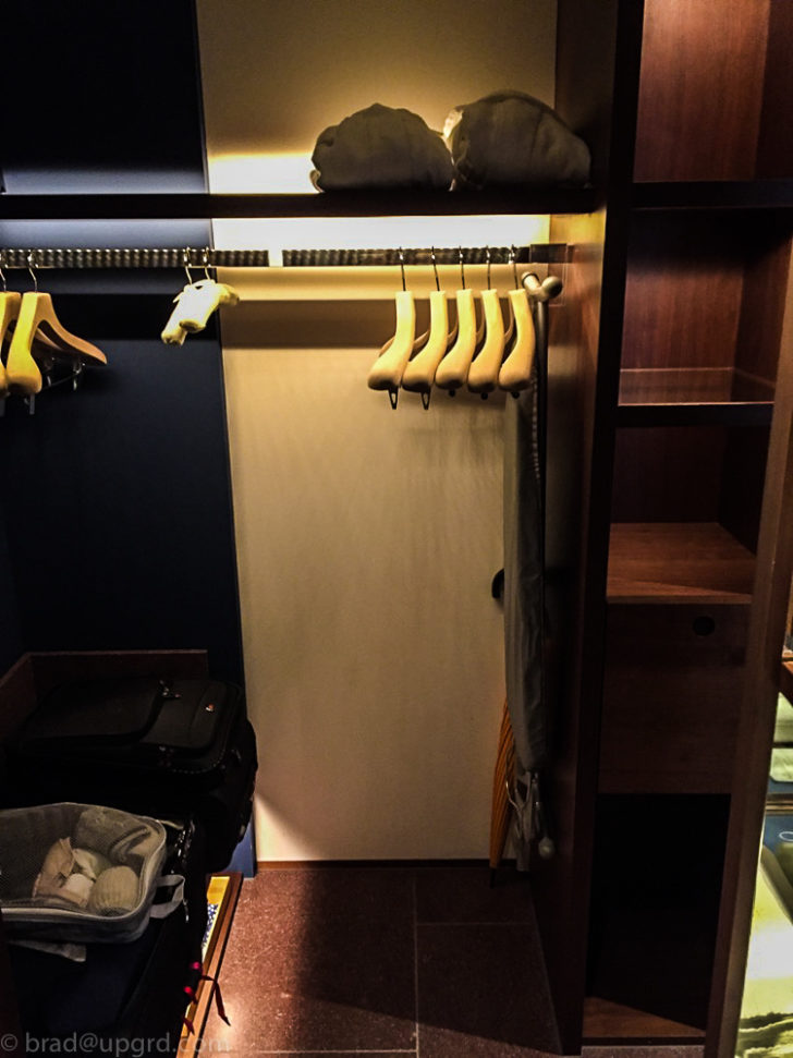 andaz-tokyo-closet