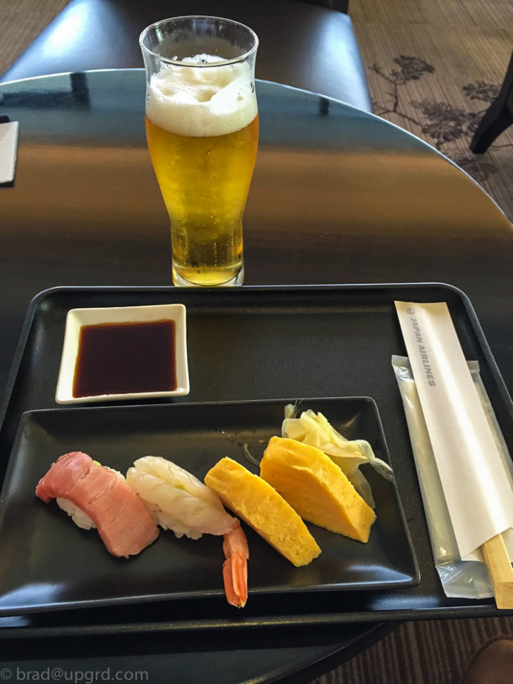 Japan-Airlines-First-lounge-sushi
