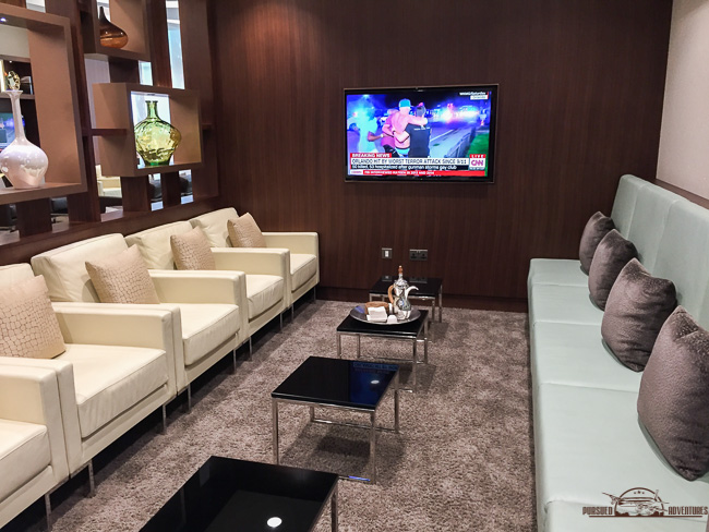 etihad-arrivals-lounge-auh-4496