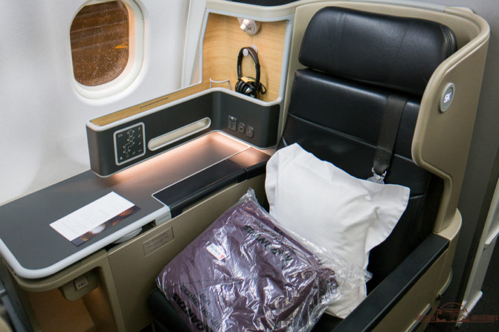 qantas-a330-business-class-0380