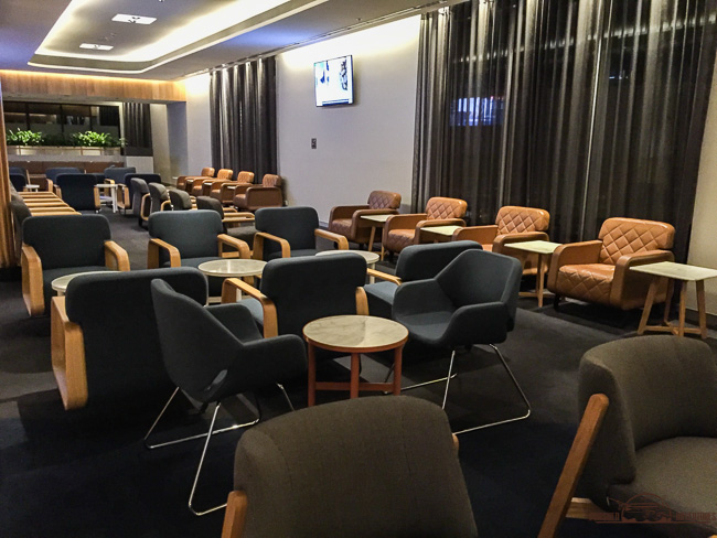 qantas-business-class-lounge-perth-4780