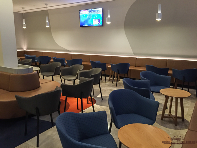 qantas-business-class-lounge-perth-4788