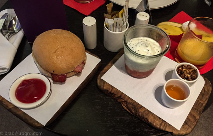 virgin-atlantic-clubhouse-breakfast