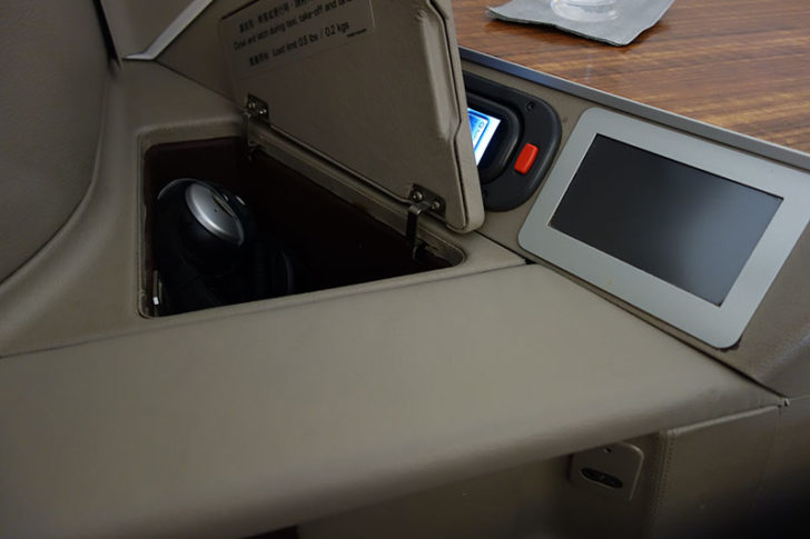 cathay-pacific-first-class-lax-hkg-04