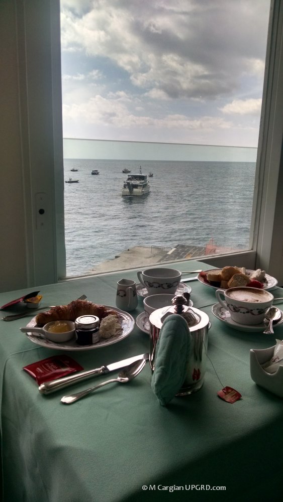 breakfast-view