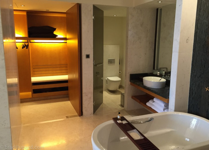 park-hyatt-abu-dhabi-bathroom