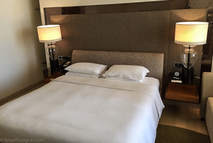 park-hyatt-abu-dhabi-bed