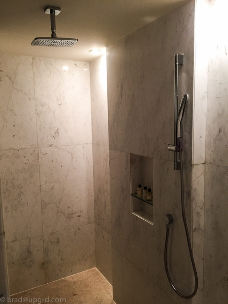 park-hyatt-abu-dhabi-shower