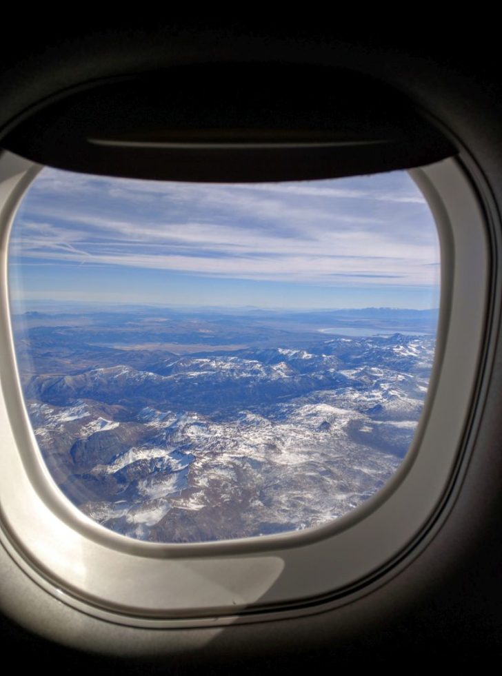 alaska-airlines-e-175-first-class window view