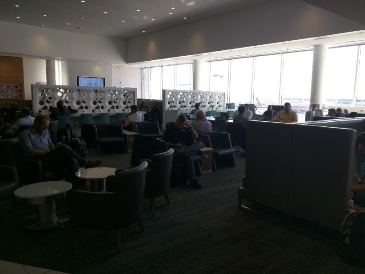 Delta Sky club Atlanta concourse B sitting area