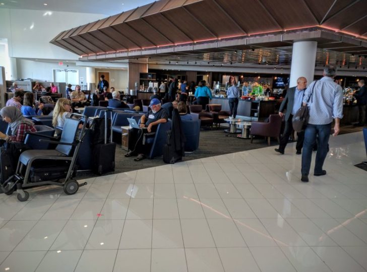 Delta Sky club Atlanta concourse B sitting area and bar