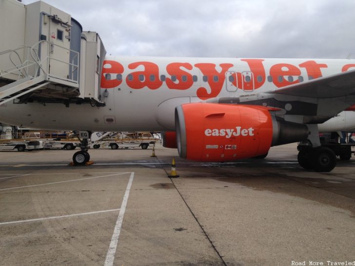 easyJet A319 - LGW