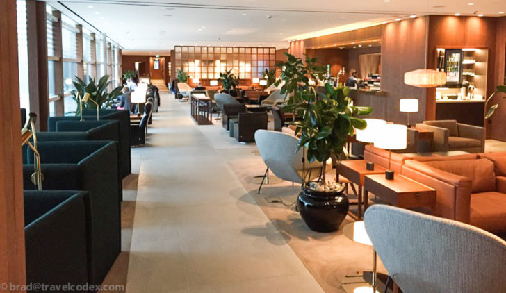 cathay-pacific-business-lounge-lhr